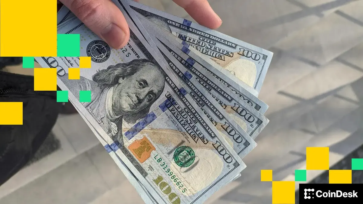 Altcoins Disparam com Queda do Dólar, enquanto Bitcoin se Mantém Estável