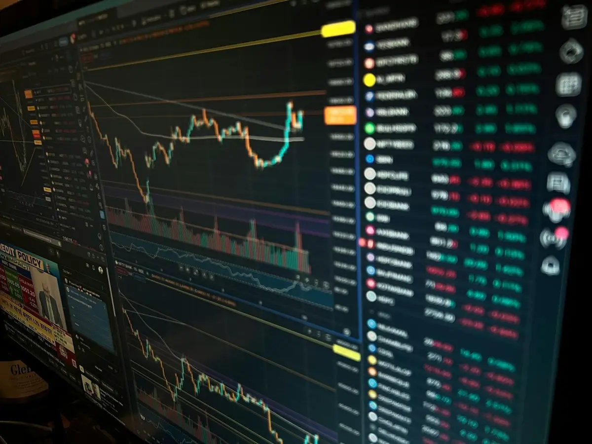 Bitcoin se recupera para US$ 70.000 com inflação em queda após perda de US$ 8,7 bilhões