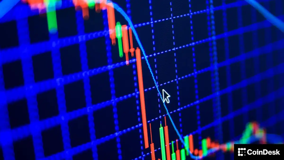 Bitcoin despenca para menos de $81.000 devido a tensões no Oriente Médio e liquidez reduzida no fim de semana