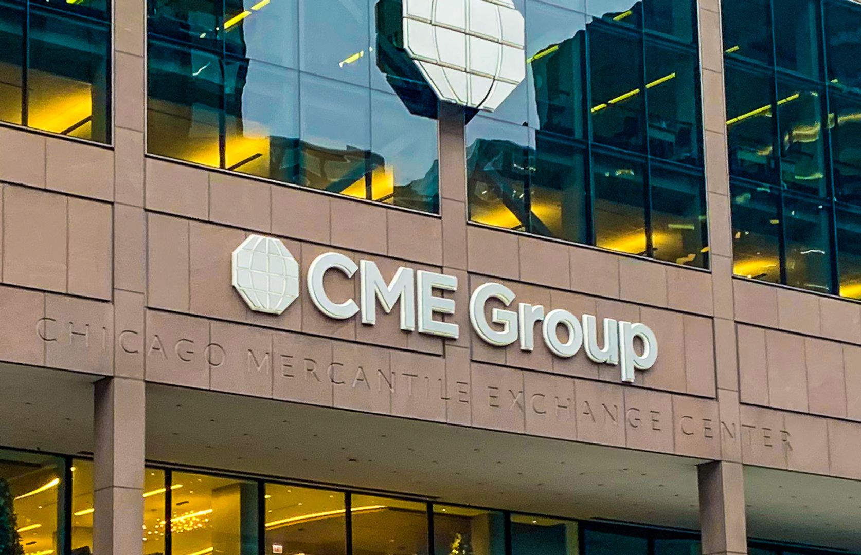 CFTC pede arquivamento de processo da CME sobre futuros perpétuos de cripto