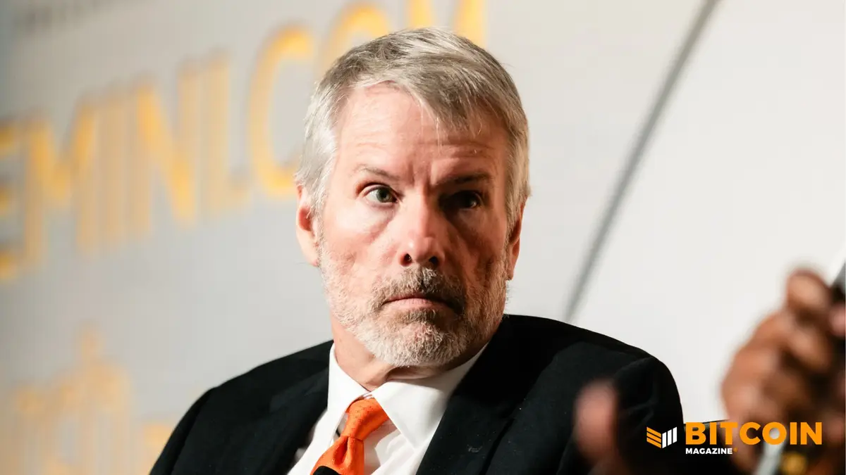 Ações da Strategy Caem 8% com Bitcoin em Mínimas de Um Ano
