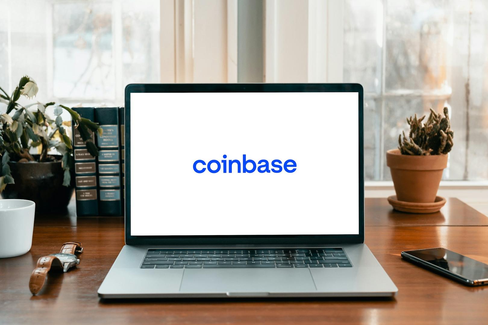 Governo dos EUA move US$ 288 milhões em Bitcoin e Ether apreendidos para Coinbase Prime