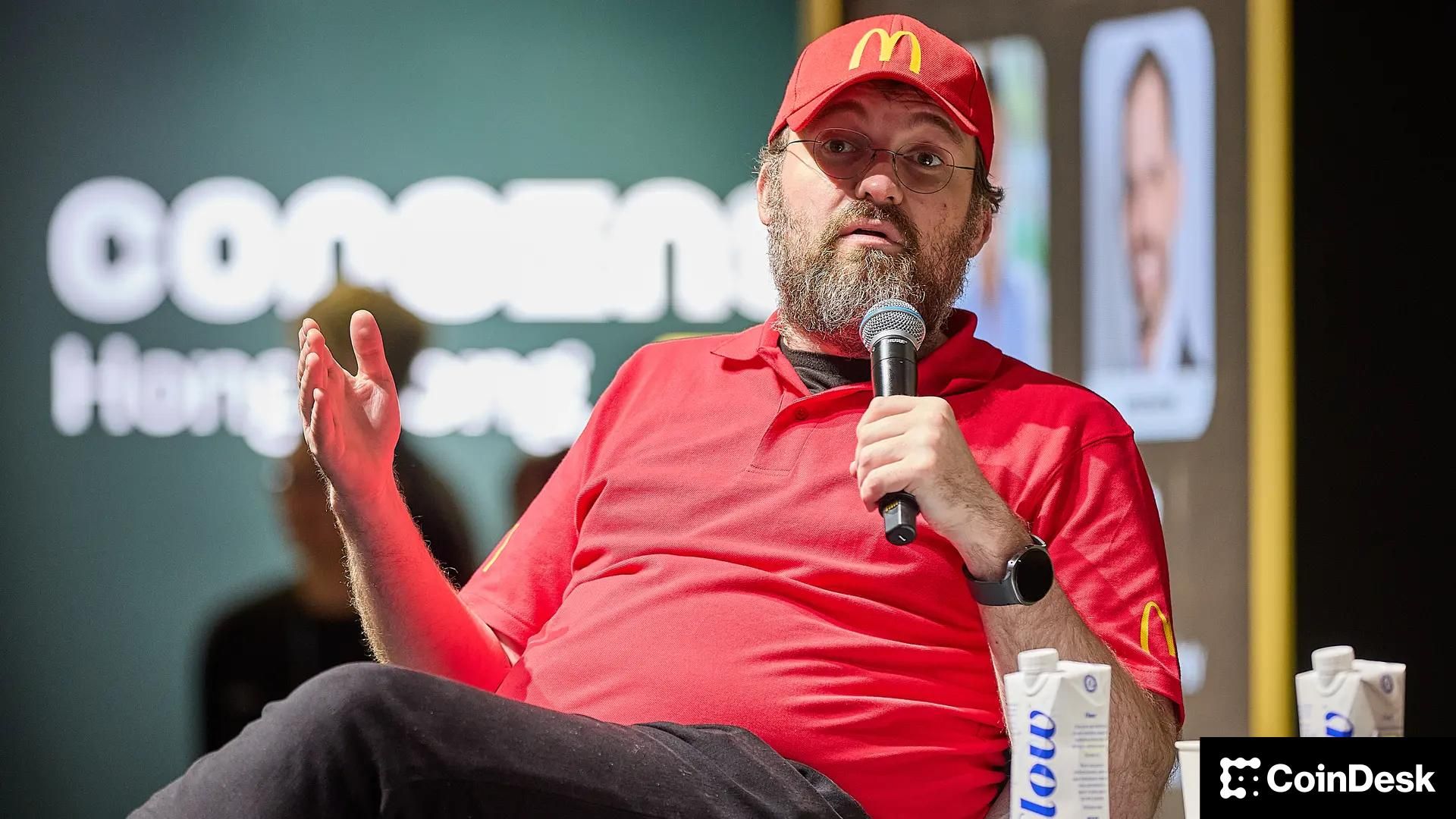 Cardano terceiriza desenvolvimento central para impulsionar descentralização